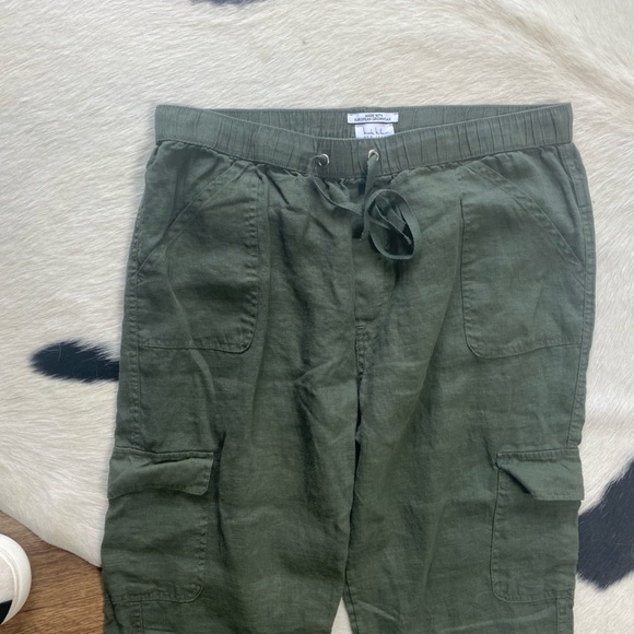 Nicole Miller New York women's linen jogger pants in a solid green - Picture 3 of 9
